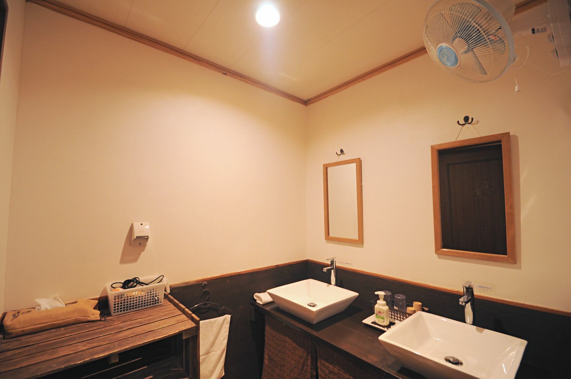 Nakijin No Yado Hibiscus Hotel Exterior photo
